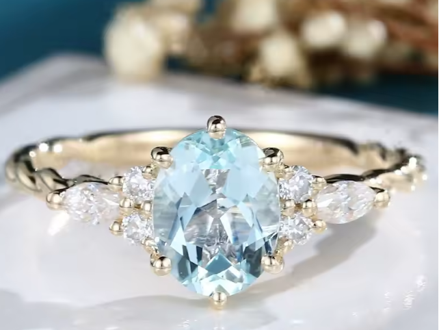 Elegant Round CZ Ring