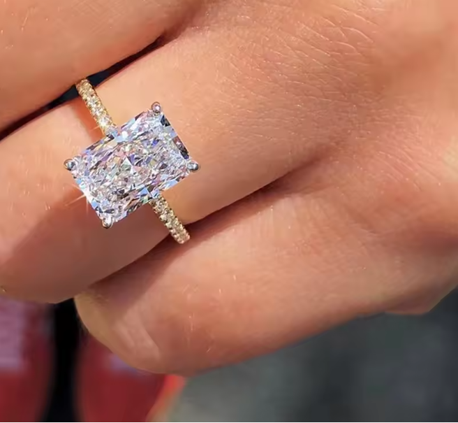 Moissanite Oval Ring Silver