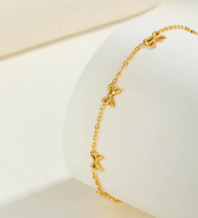 Trendy Gold Bow Bracelet