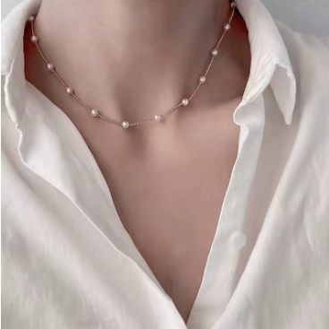 GothicPearl Collar