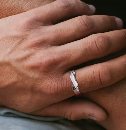 Vox Mobius Twisted Stainless Steel Ring