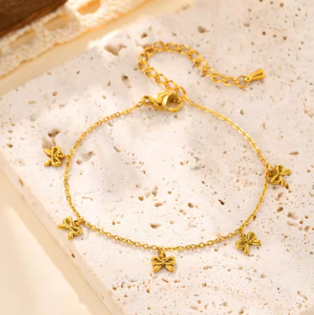 Trendy Gold Bow Bracelet