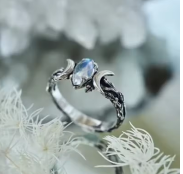 Vintage Moonstone Ring