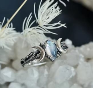 Vintage Moonstone Ring