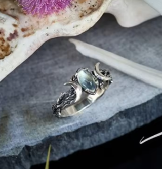 Vintage Moonstone Ring