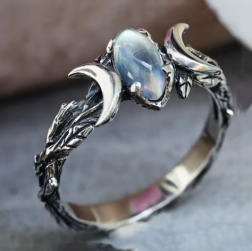 Vintage Moonstone Ring