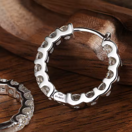 KNOBSPIN 2.6ct Moissanite Hoop Earrings