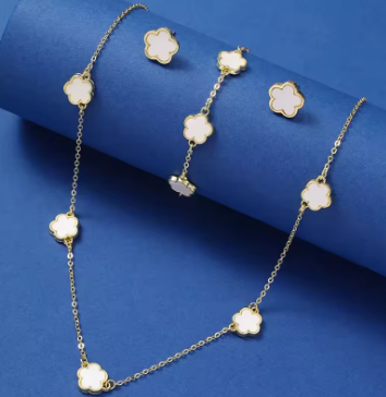 Five-Leaf Clover Jewelry Set