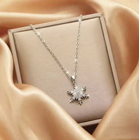 Gold Plated Maple Snowflake Chain