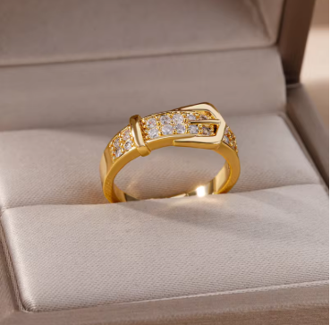 BuckleZircon Ring