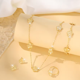 Five-Leaf Clover Jewelry Set