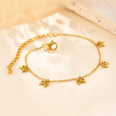 Trendy Gold Bow Bracelet