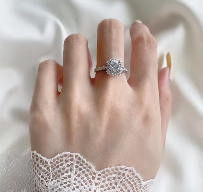 Moissanite Silver Square/Round Ring