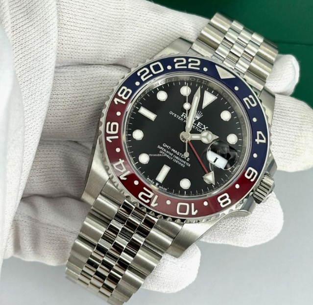 Sugess GMT Diving Watch of Men Automatic Mechanical Waterproof