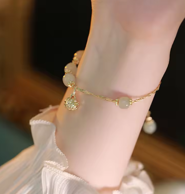 Elegant Green Jade Style Bracelet