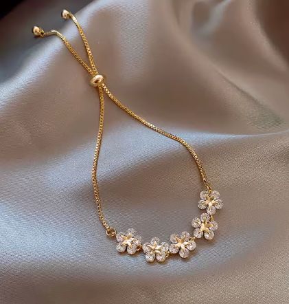 Gold Rhinestone Star Flower Bracelet