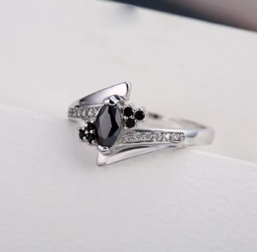 925 Sterling Silver Austrian Crystal Ring